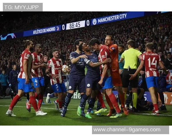 曼城球迷愤怒发声：44年季票被取消为何要我换座位